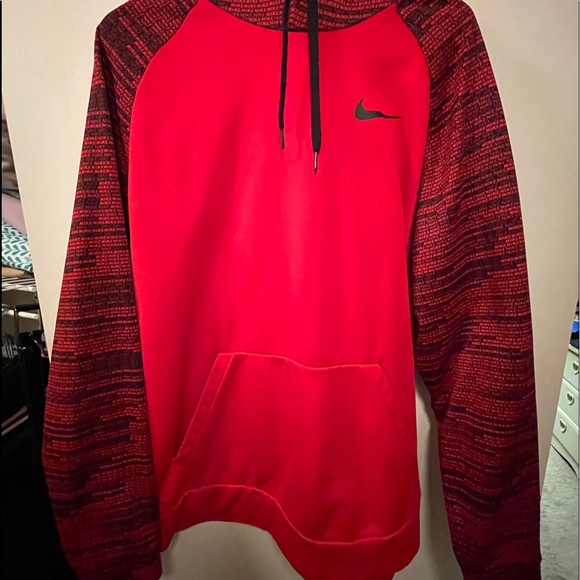 Nike hoodie - Picture 1 of 4